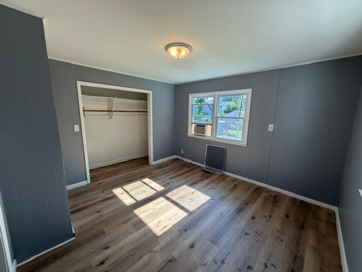 2 bed 1 bath home for rent – photo 1