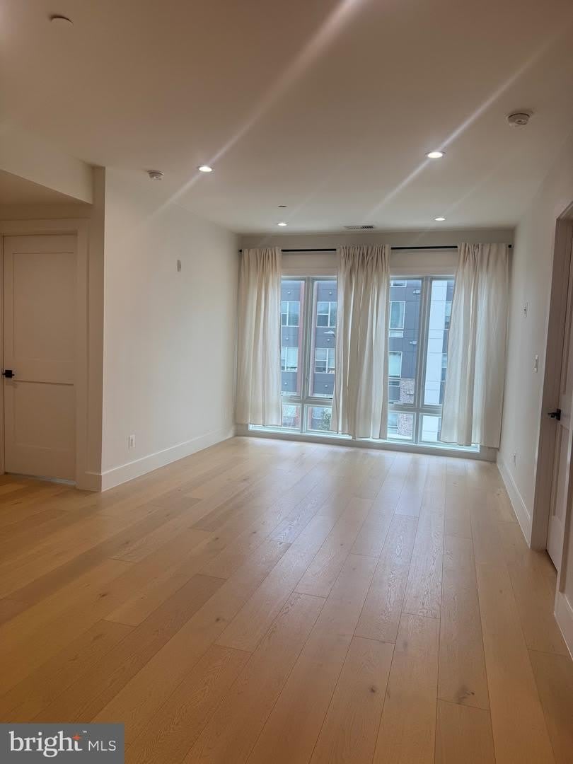 1658 K ST NE #5 – photo 2