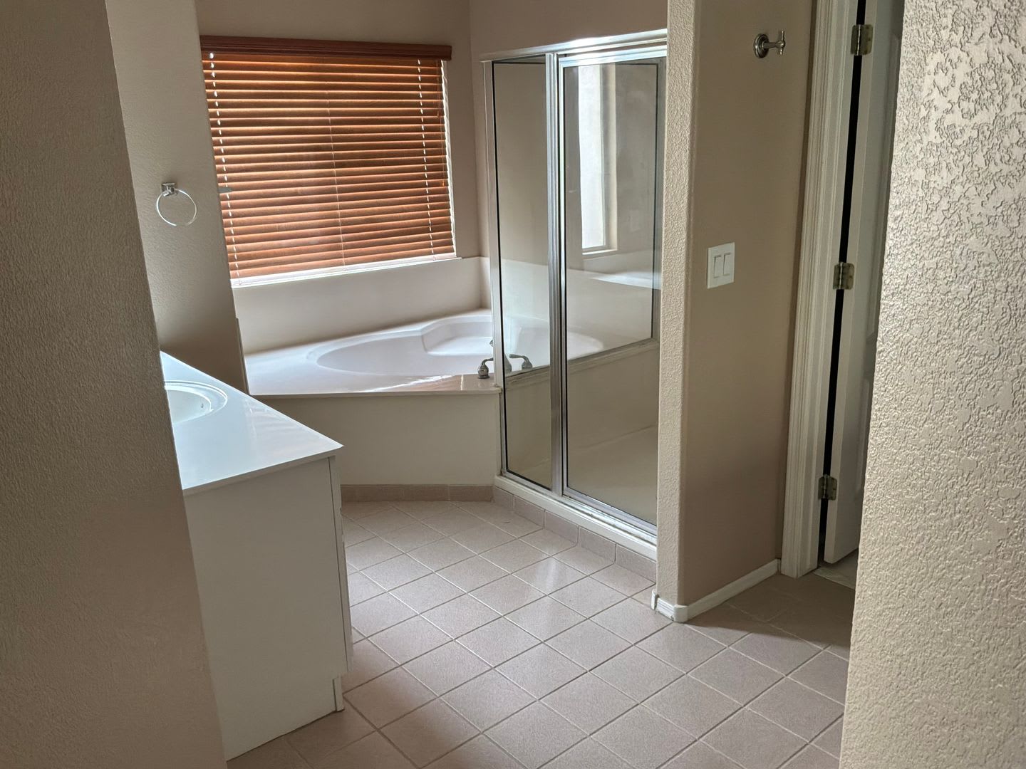Single story 3 bedrooms – photo 5