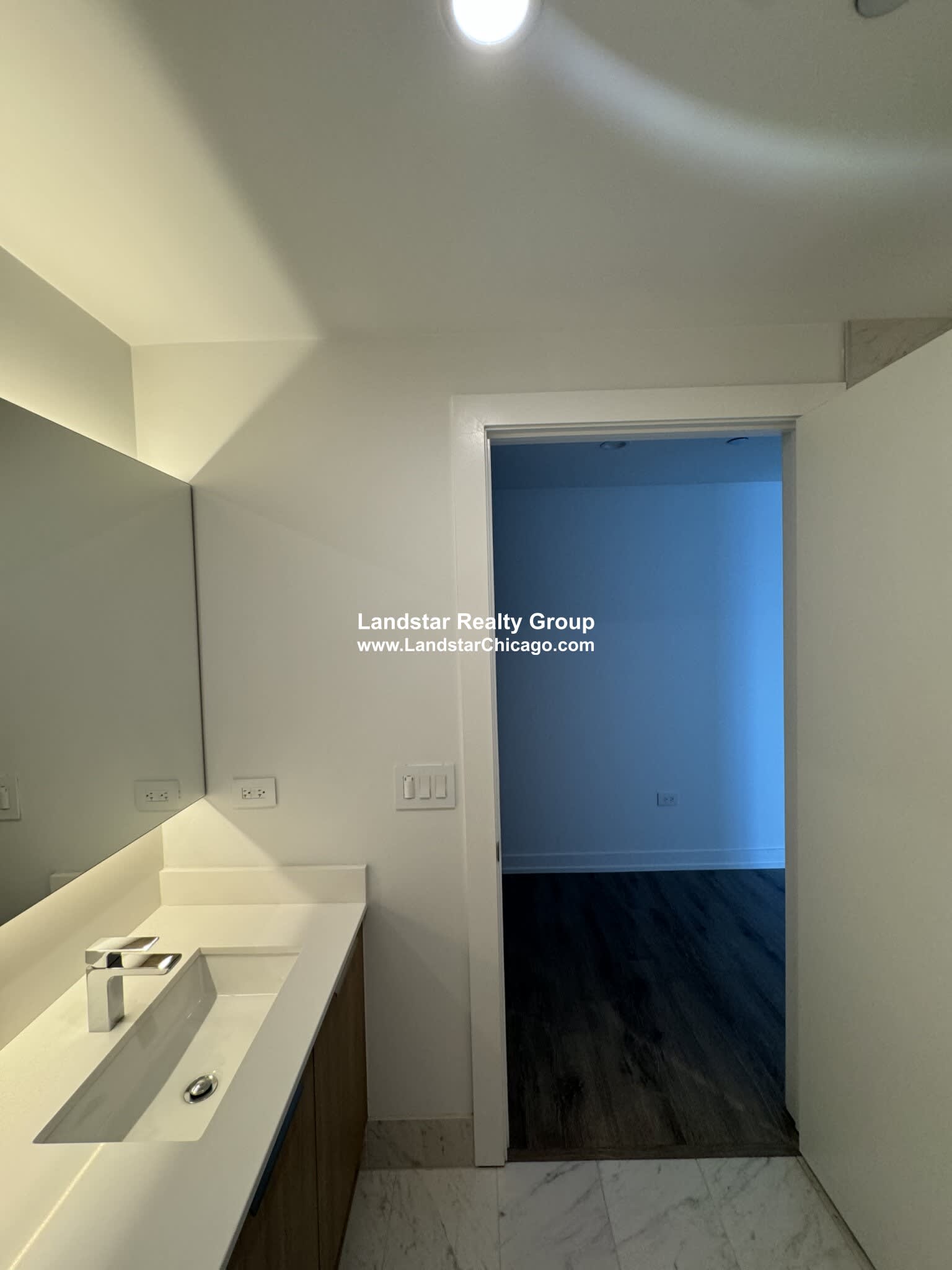 204 W Hill St – photo 2