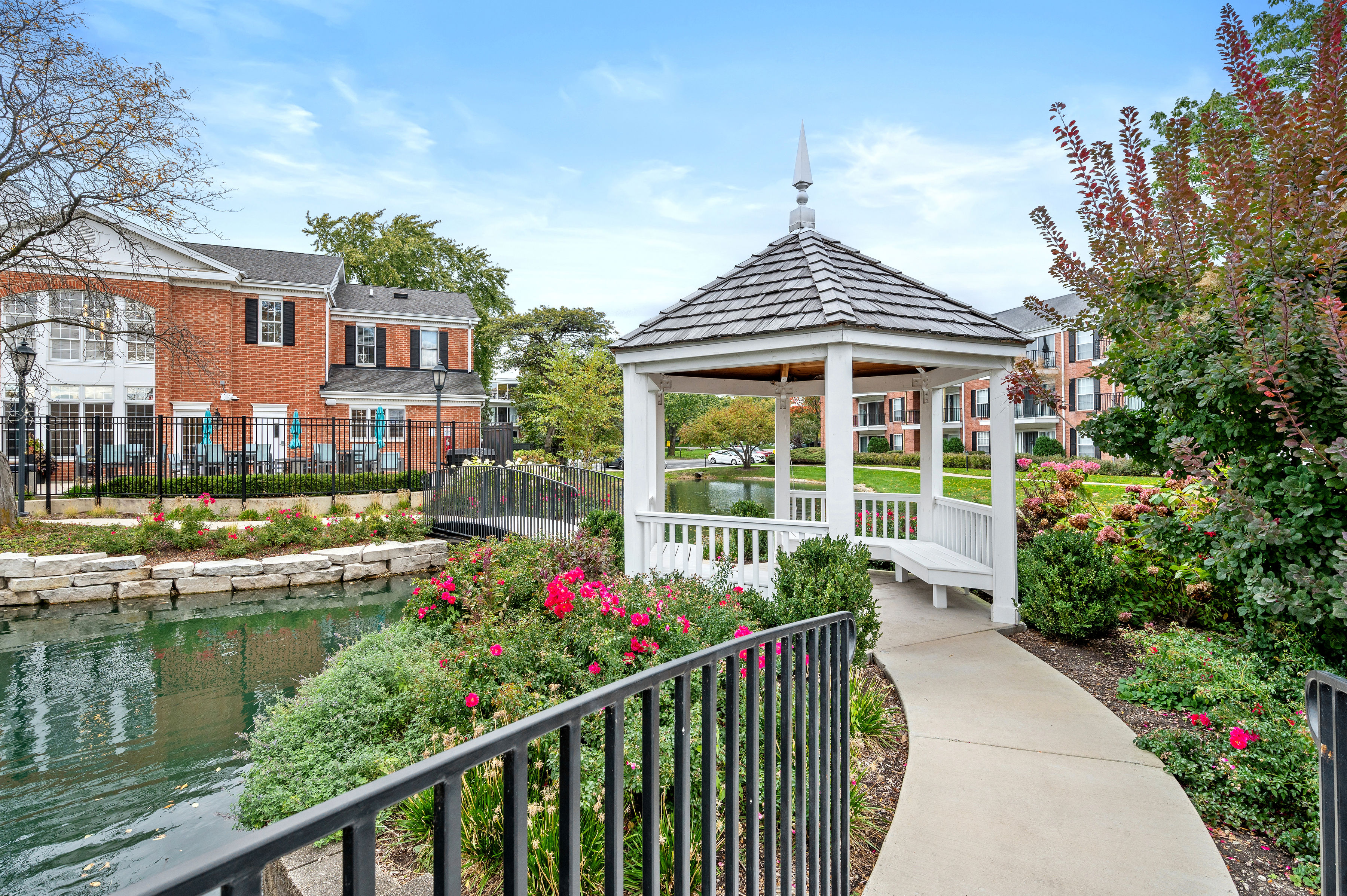 Versailles on the Lakes Oakbrook – photo 2