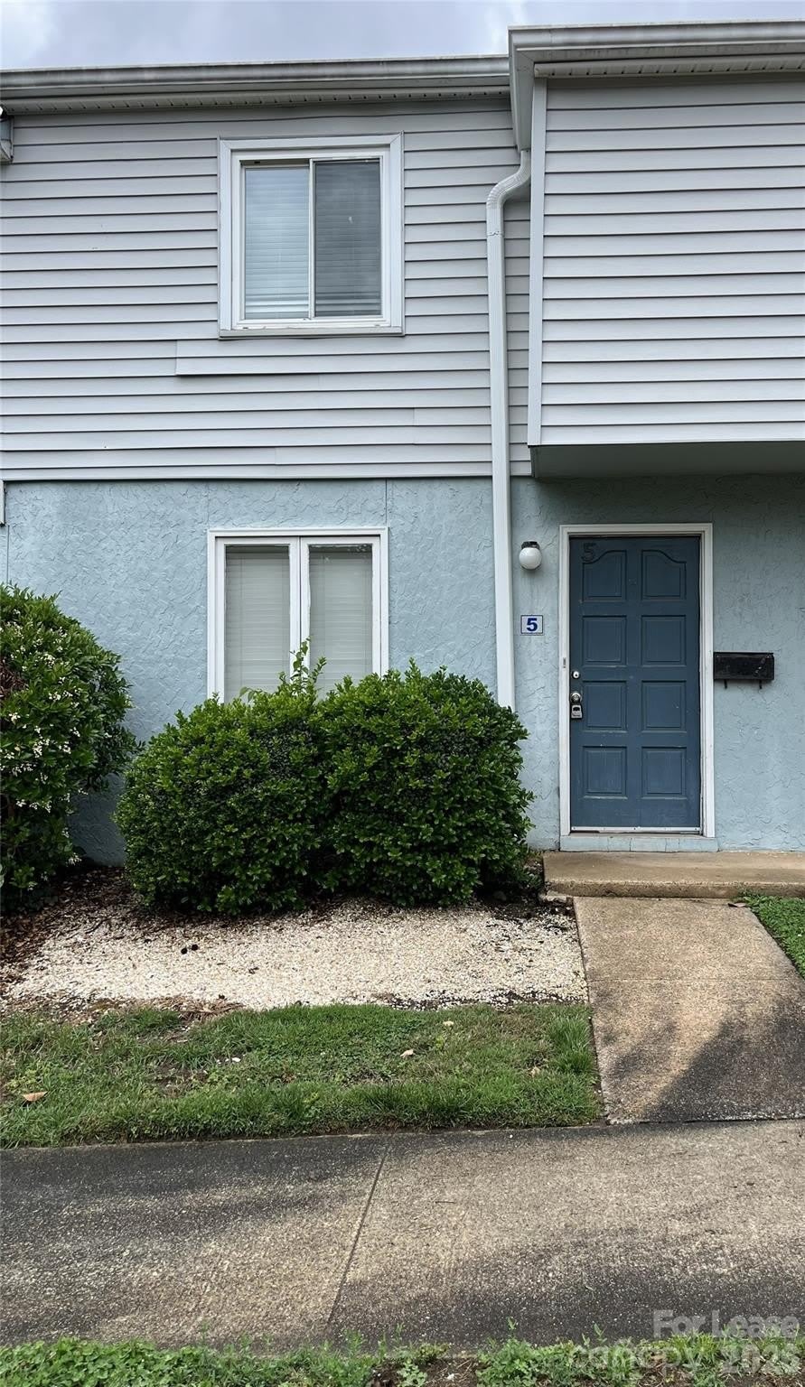 1911 Smoke Ridge Court – photo 2