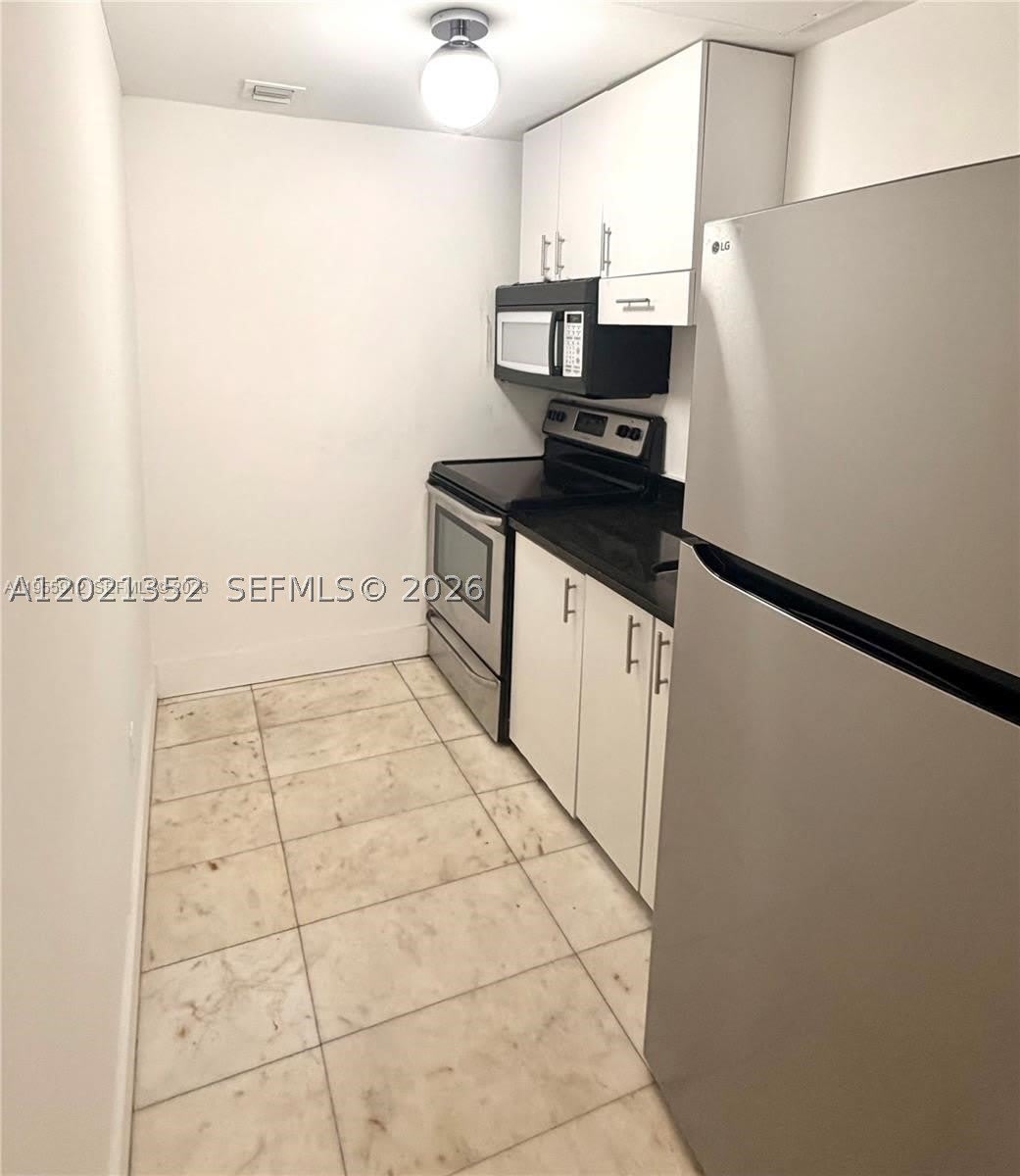 801 8th St – photo 3
