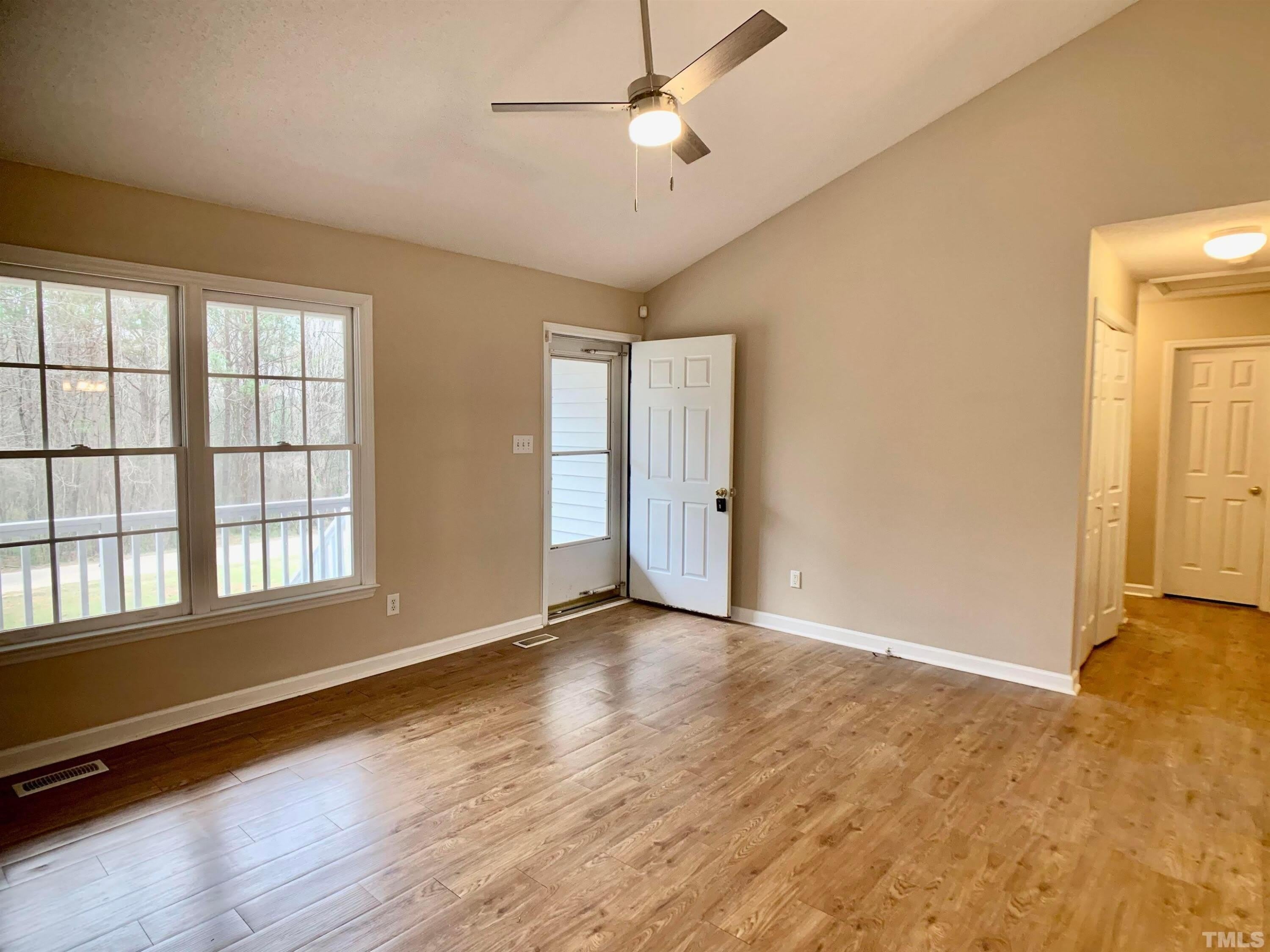 516 Contessa Court – photo 5