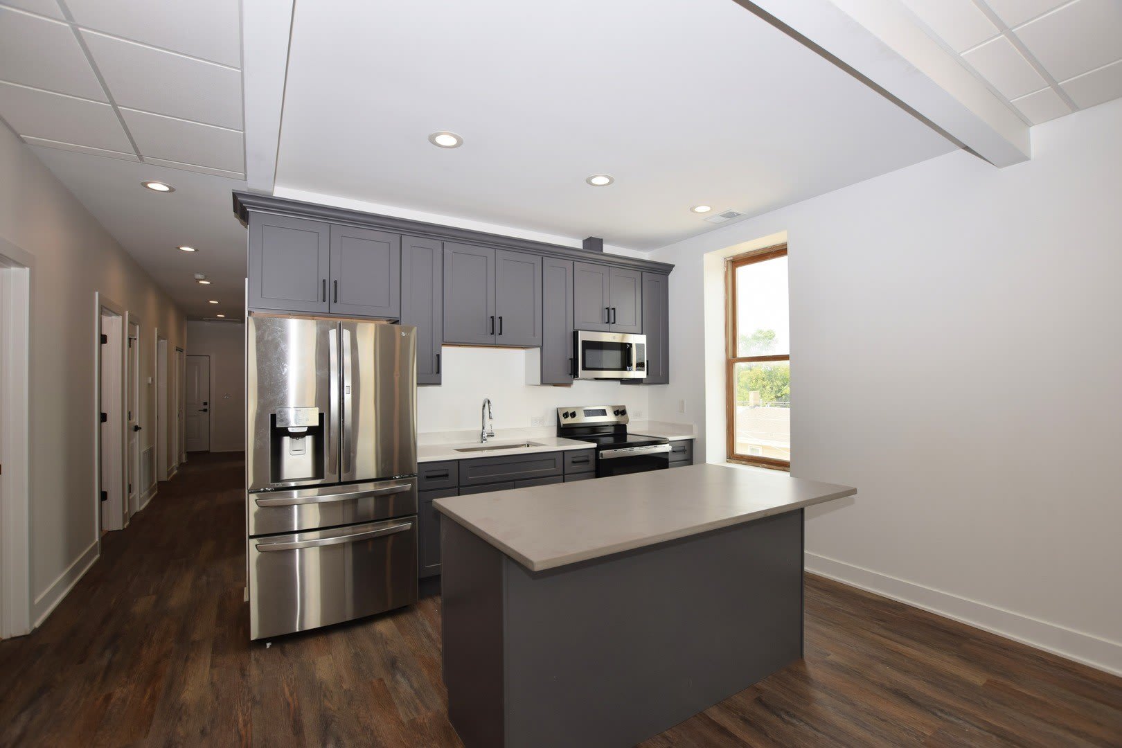 100 S State Street – photo 4