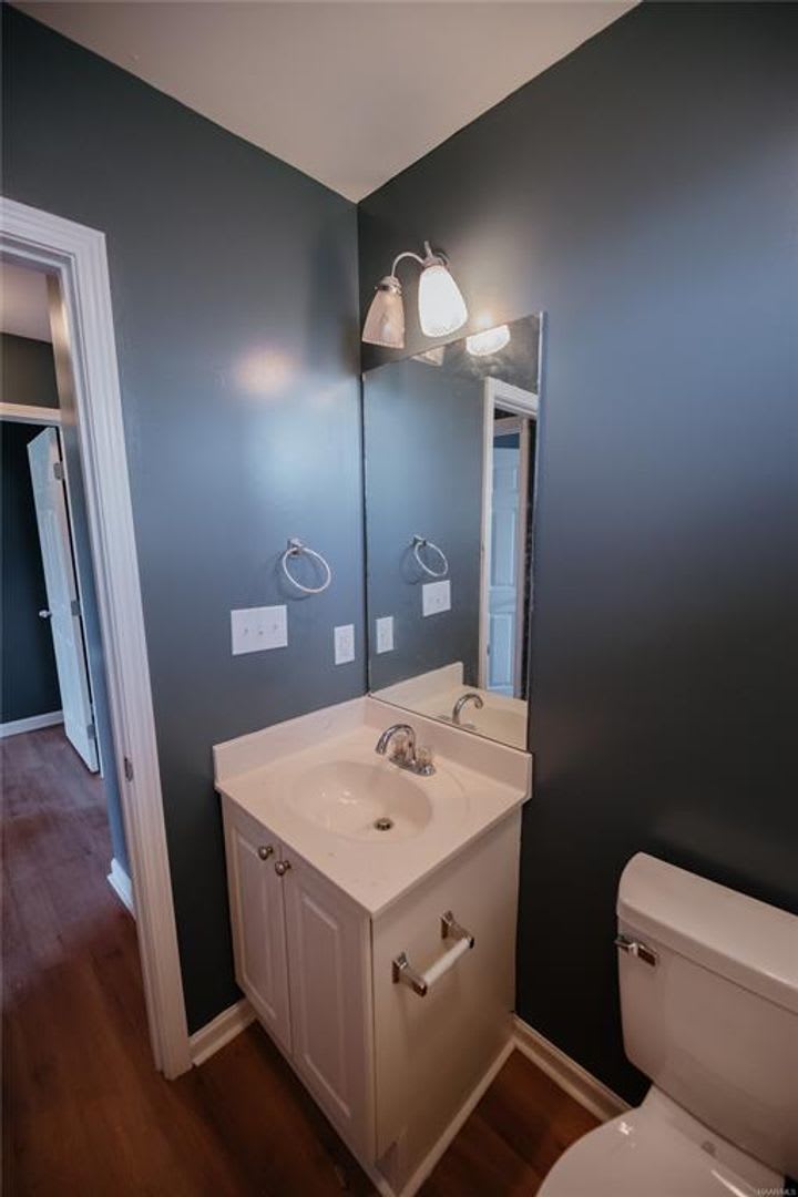 ** 3 Bed 2 Bath located in Park Lake ** to schedule a self tour – photo 4