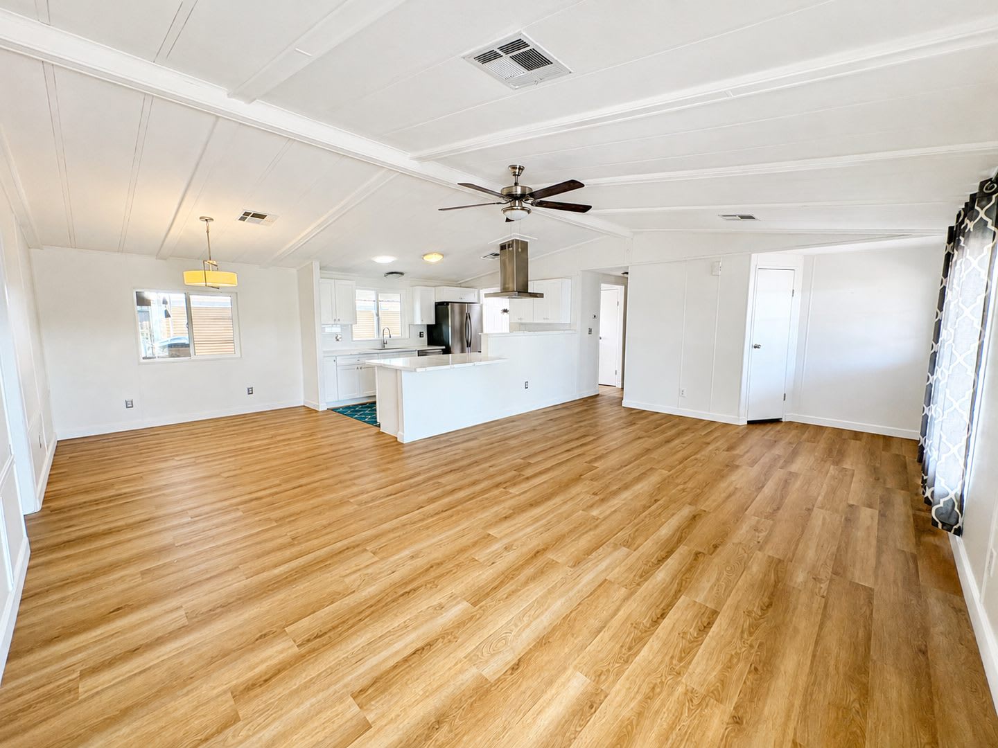 Nice 3 Bedroom In 55 Community Of Sun Lakes – photo 5