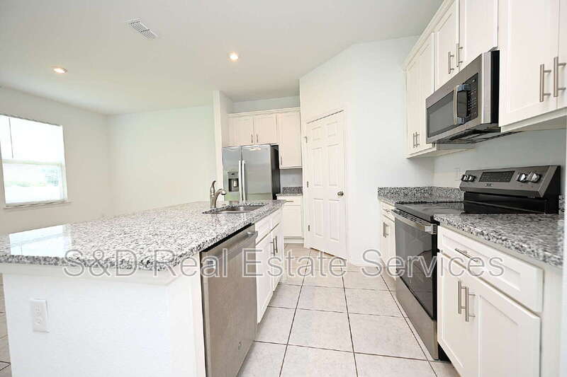 685 Crown Rose Drive – photo 5