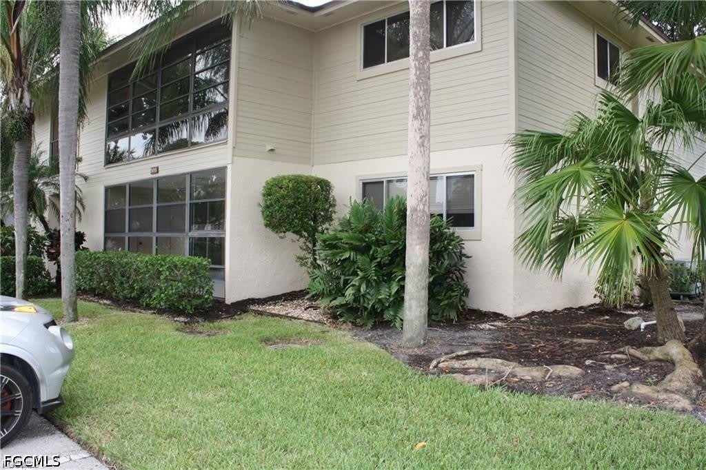 5713 Foxlake Drive – photo 1