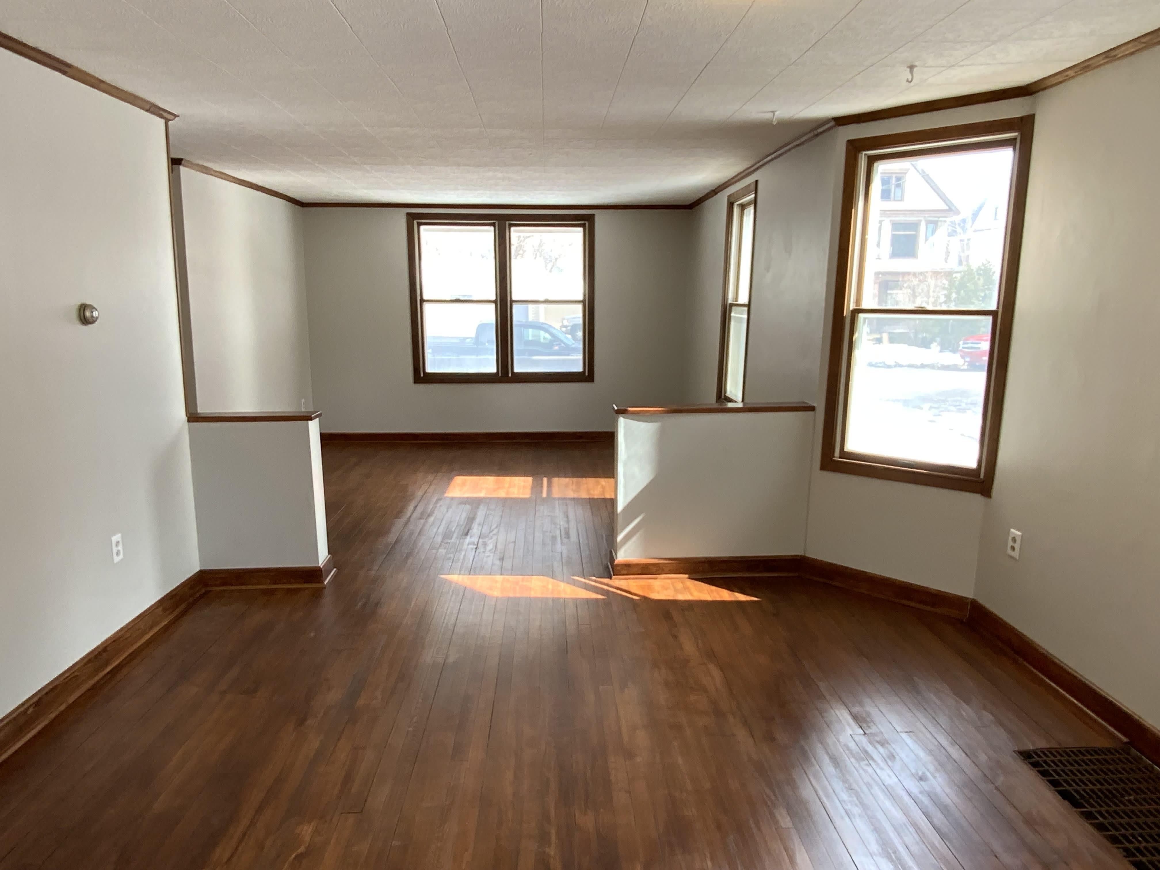121 N 28th Ave W – photo 5