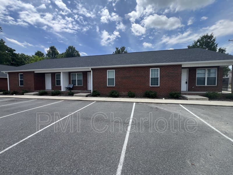 729 Fisher Ferry St – photo 1