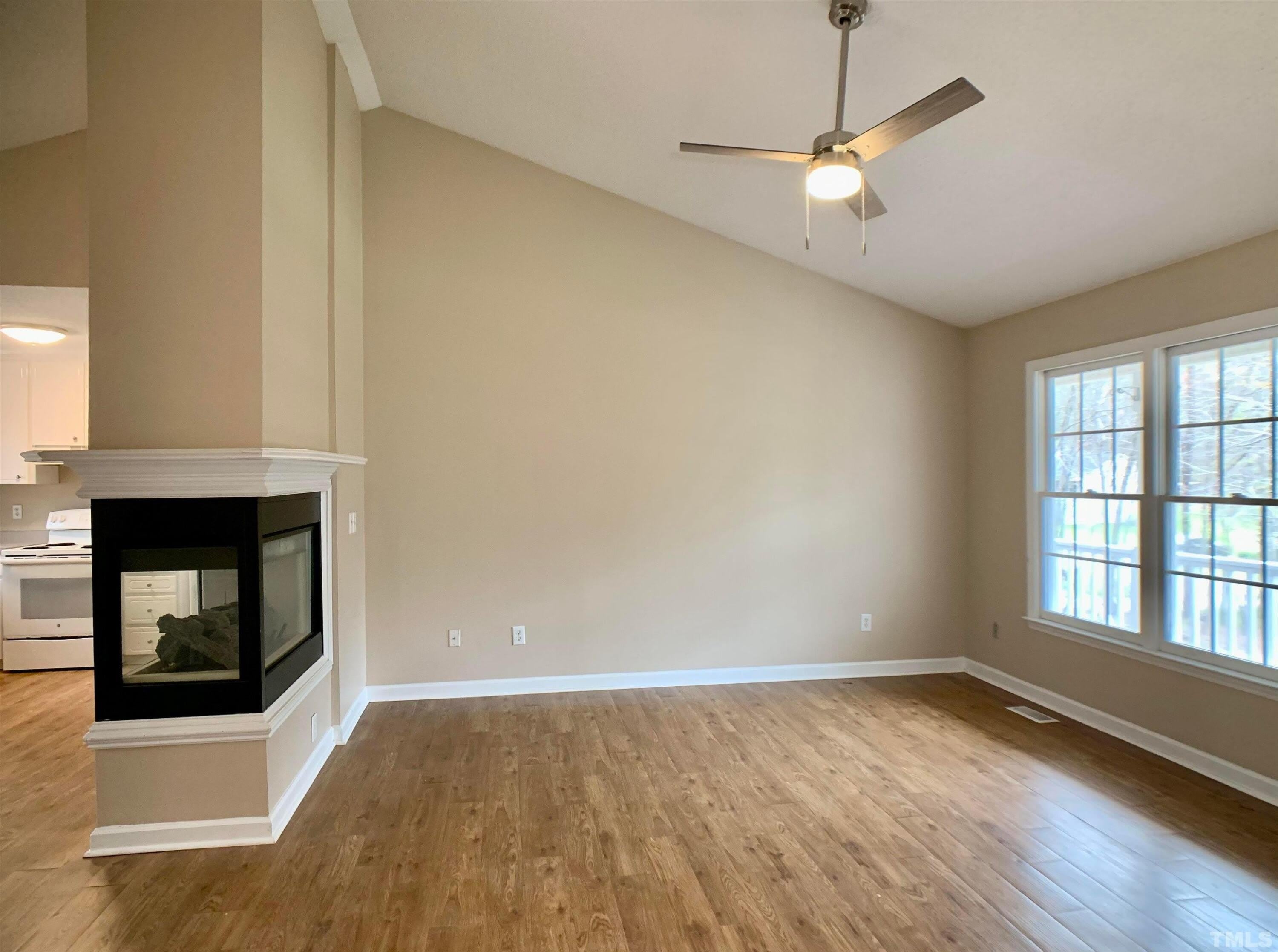 516 Contessa Court – photo 3
