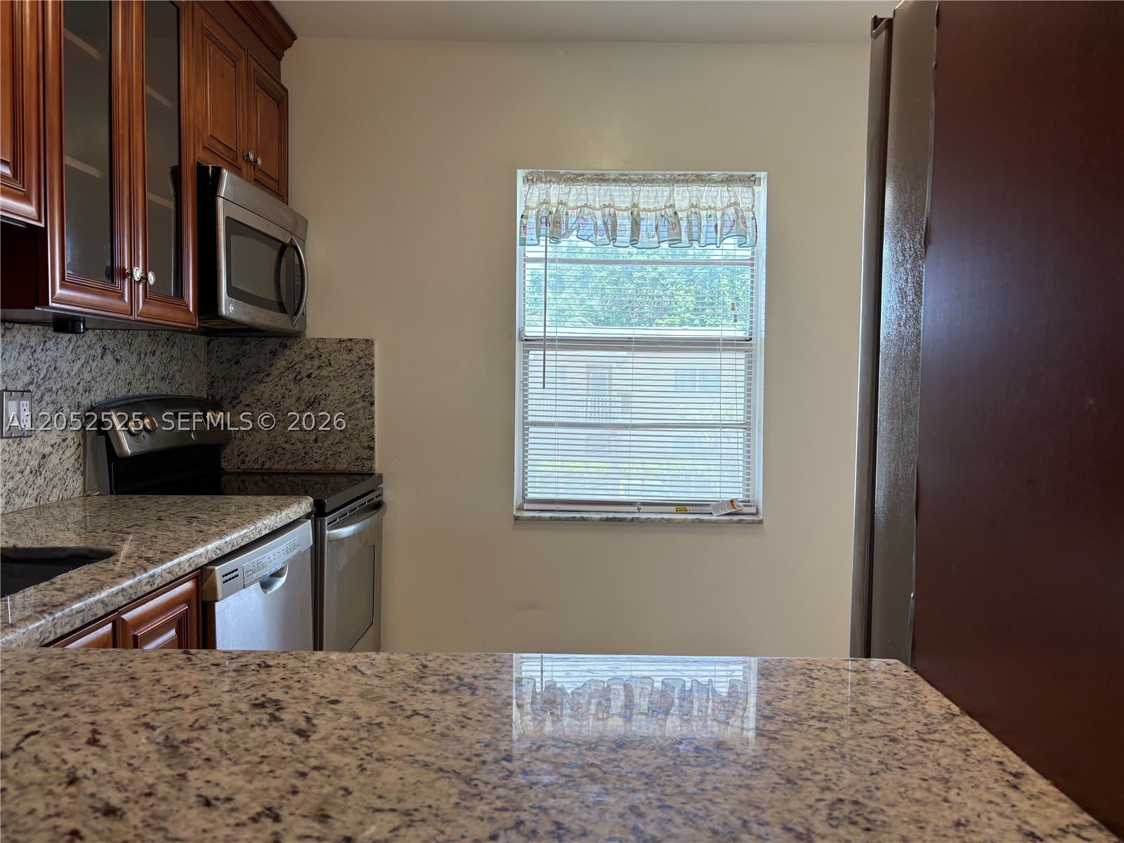 7305 NW 4th Pl – photo 2