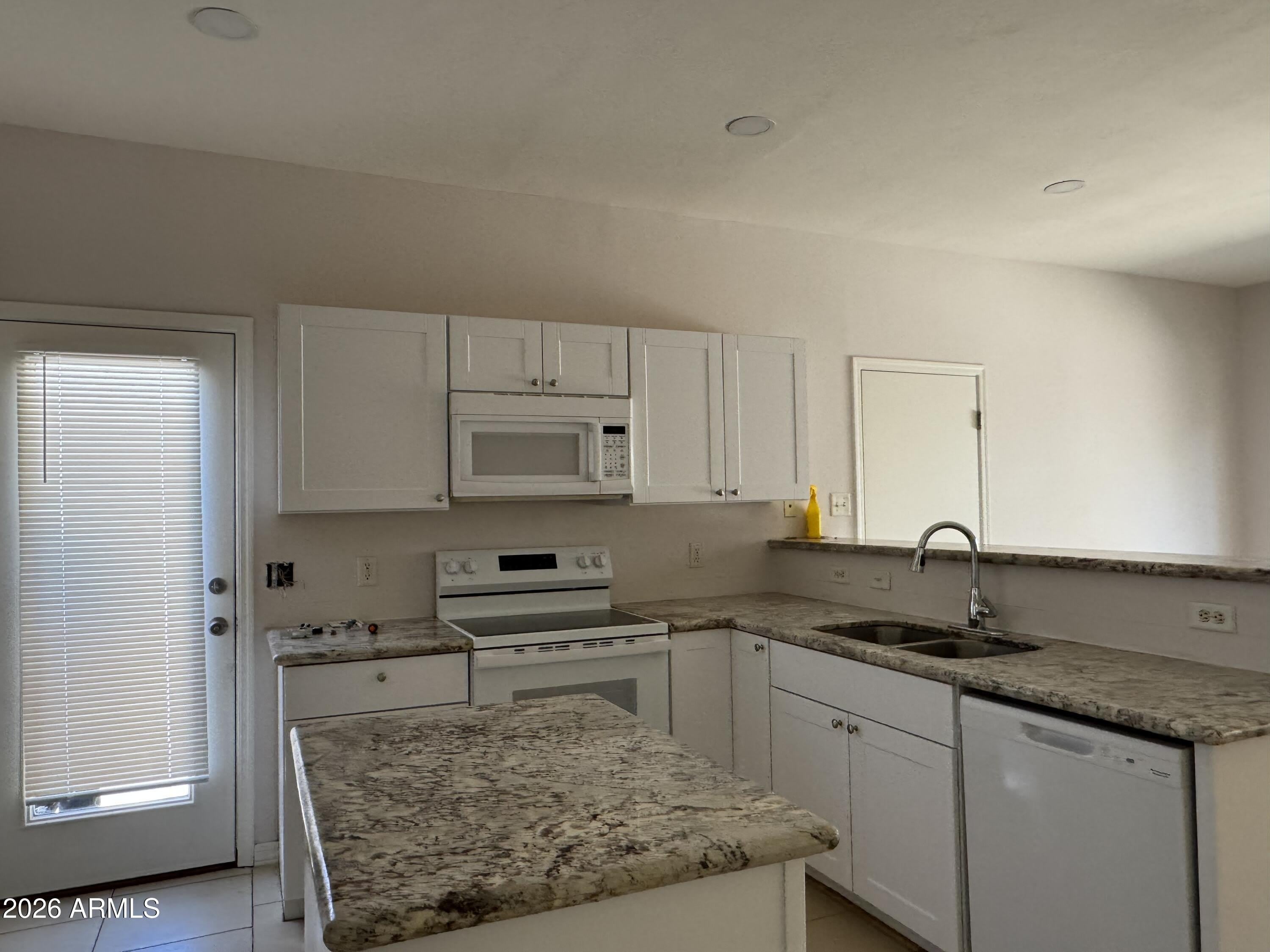 1309 S 121St Lane – photo 3
