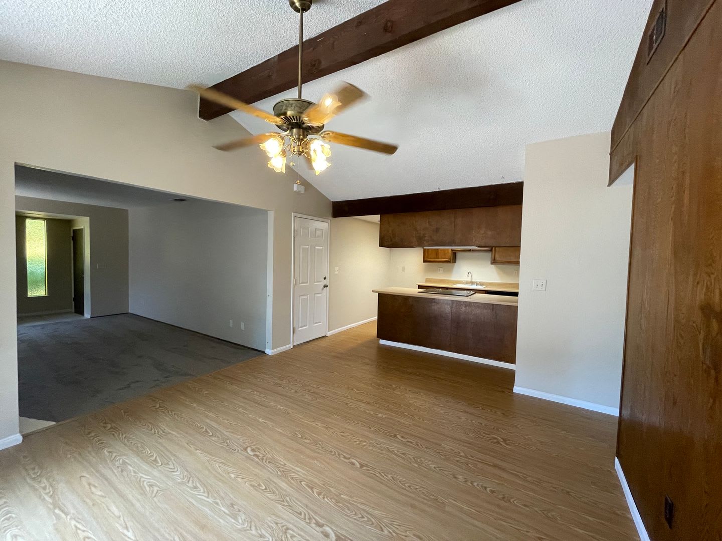 Charming 2 Bedroom, 2 Bath Duplex in Citrus Heights – photo 4