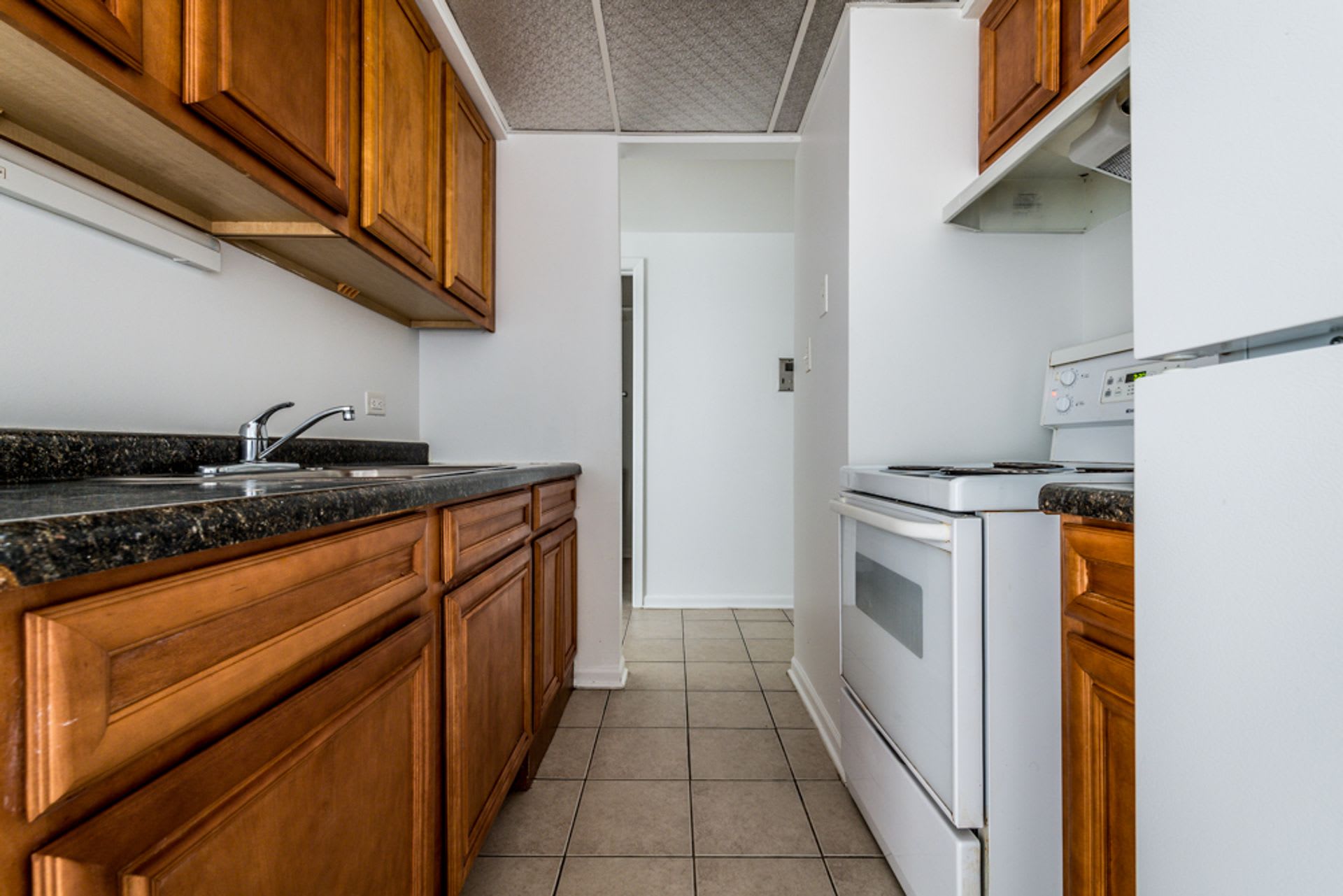 Pangea 2115 S 4th Street Apartments – photo 2