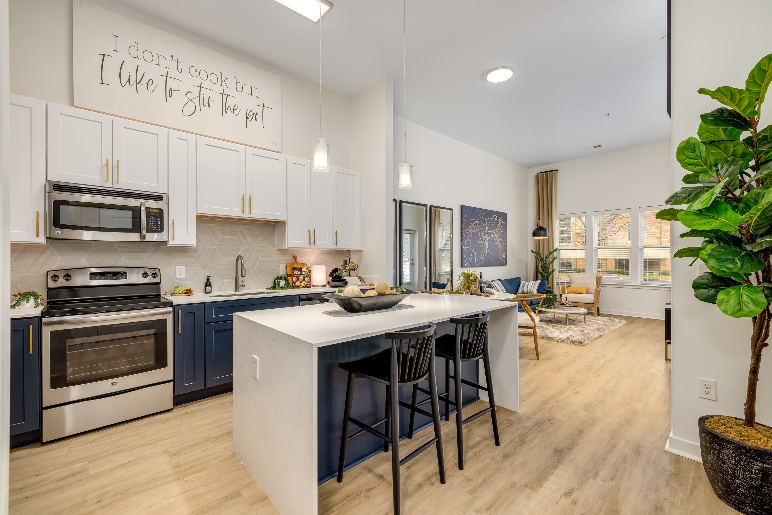 Midtown 205 – photo 1