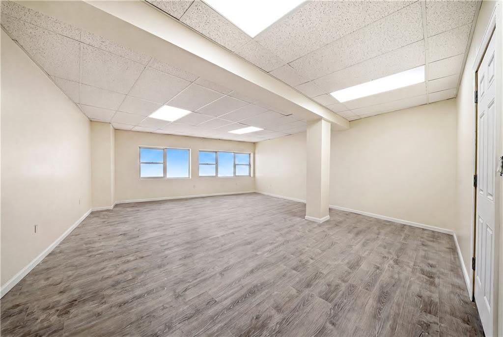 5702 Kings Highway – photo 4