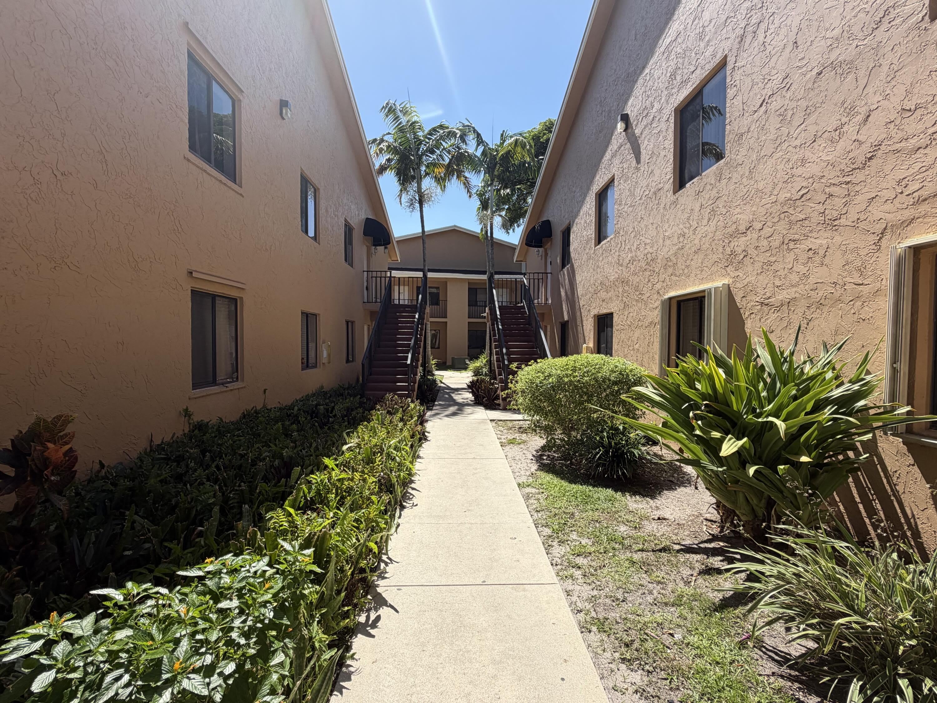 6043 10TH Avenue N – photo 2