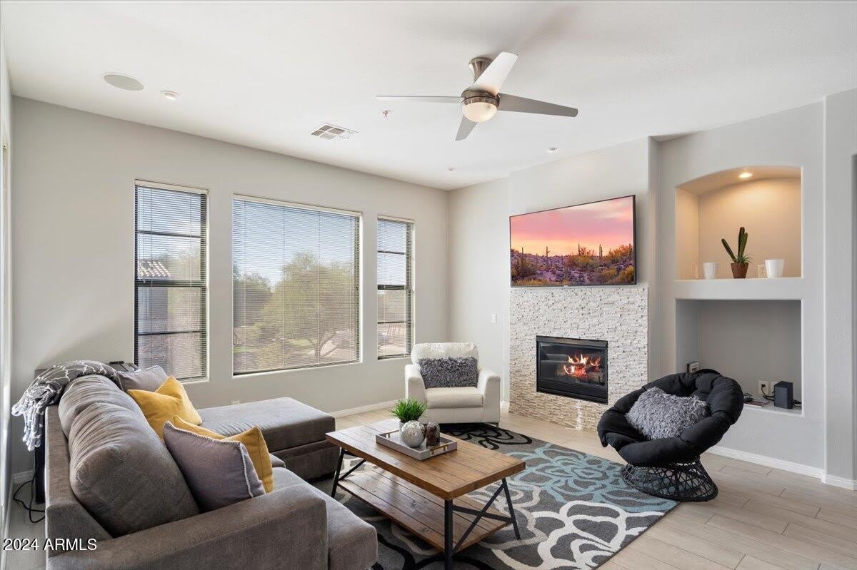 19550 N Grayhawk Drive – photo 4
