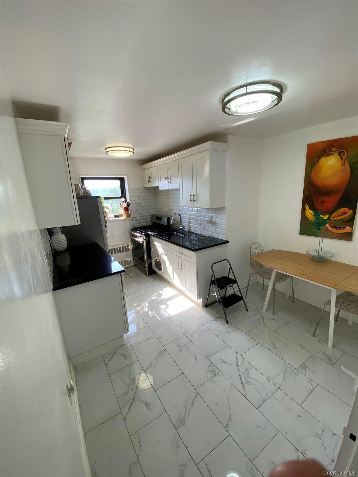 222 N Broadway – photo 2