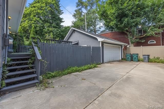 1026 FLOYD Street – photo 2
