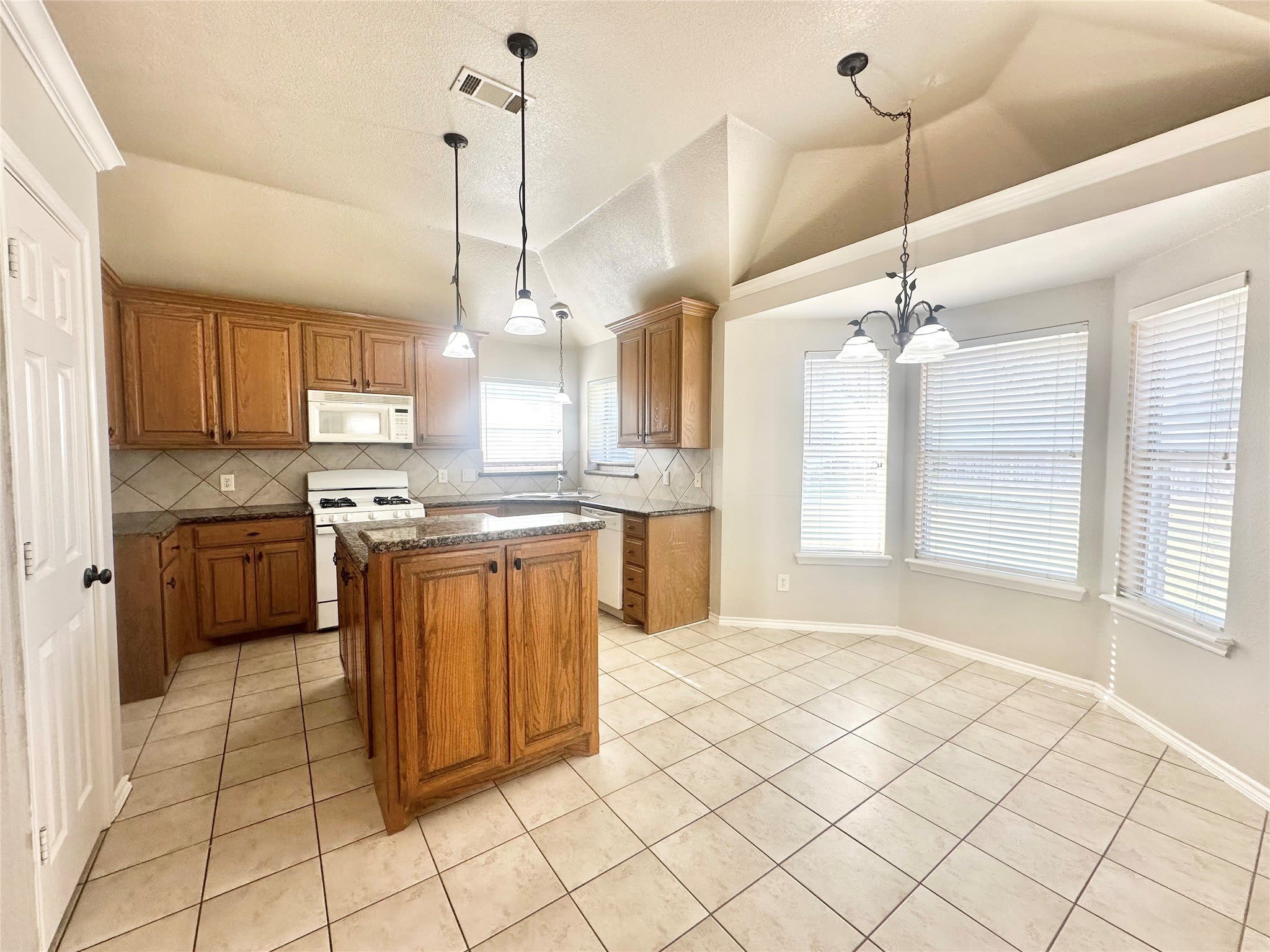 1806 Sand Stone Drive – photo 5