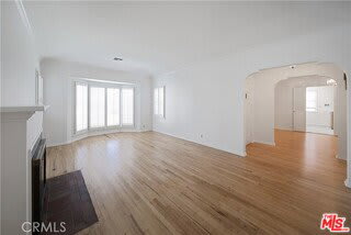 8029 Airlane Avenue – photo 3