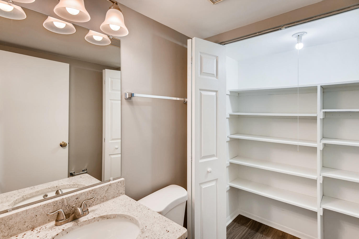 1347 Harford Square Drive – photo 5