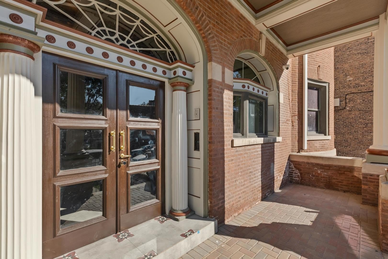444 E 48th Street – photo 5