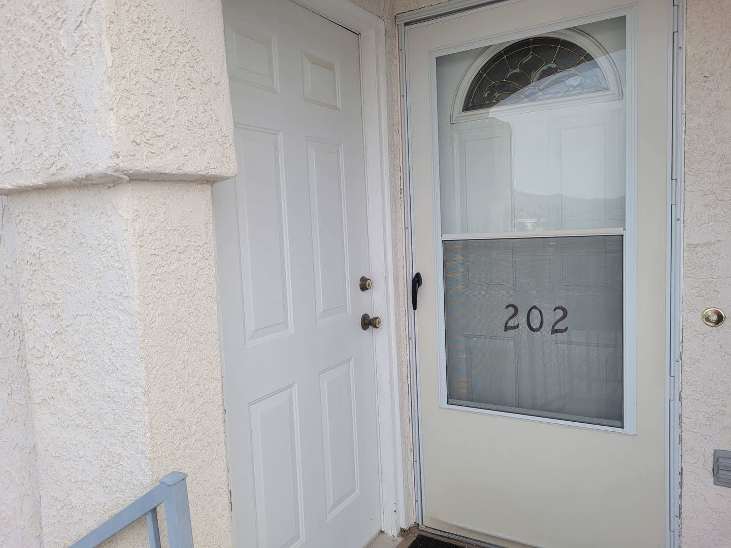 Charming 1-Bedroom Apartment for Short-Term Rental in the Heart of Bullhead City! – photo 2