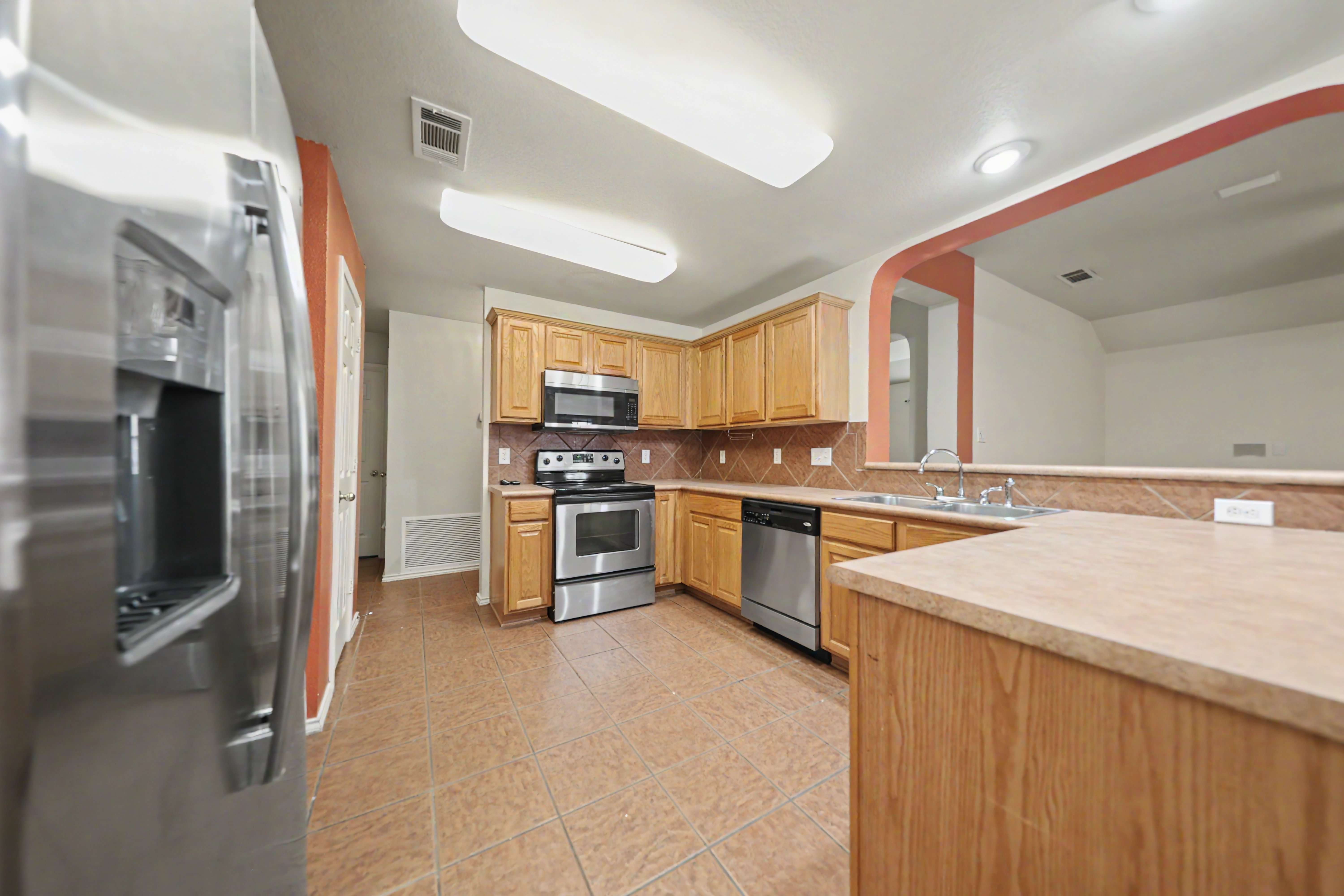 1804 Lobrecht Ct – photo 4