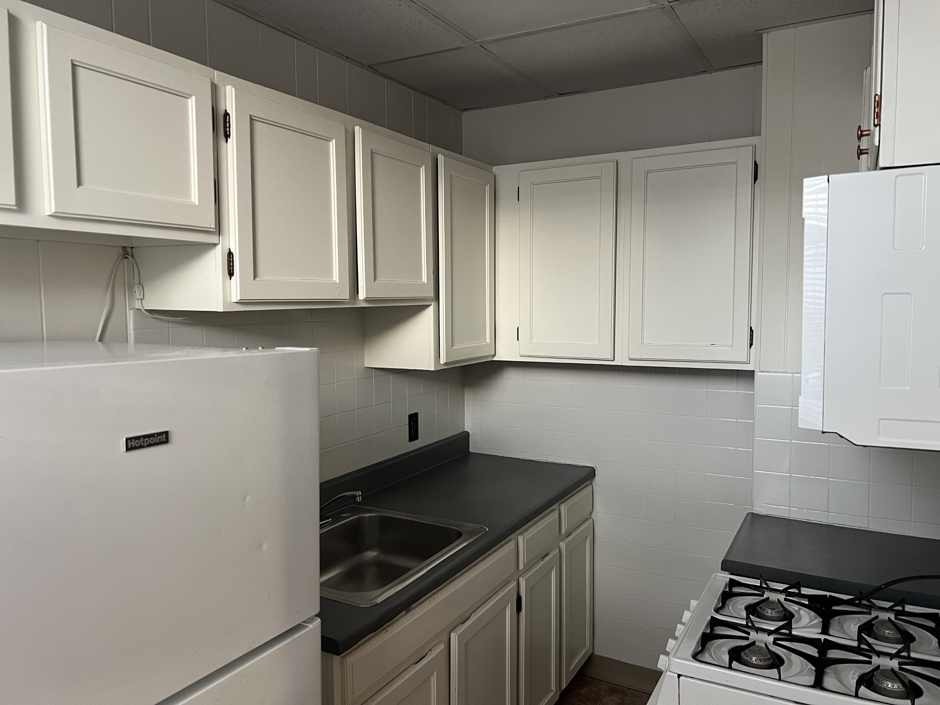 408 1/2 North Broadway Drive – photo 2