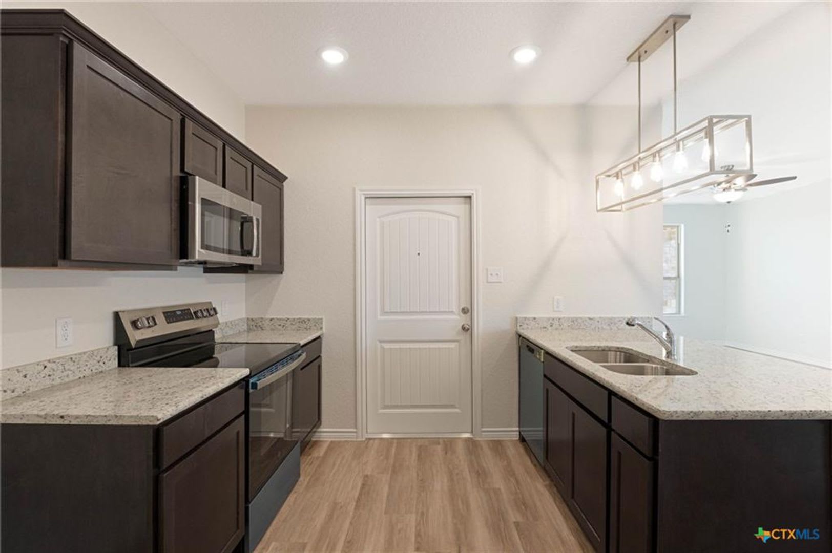 505 Adley Ave – photo 4