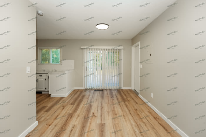 6194 Eldridge Boulevard – photo 5