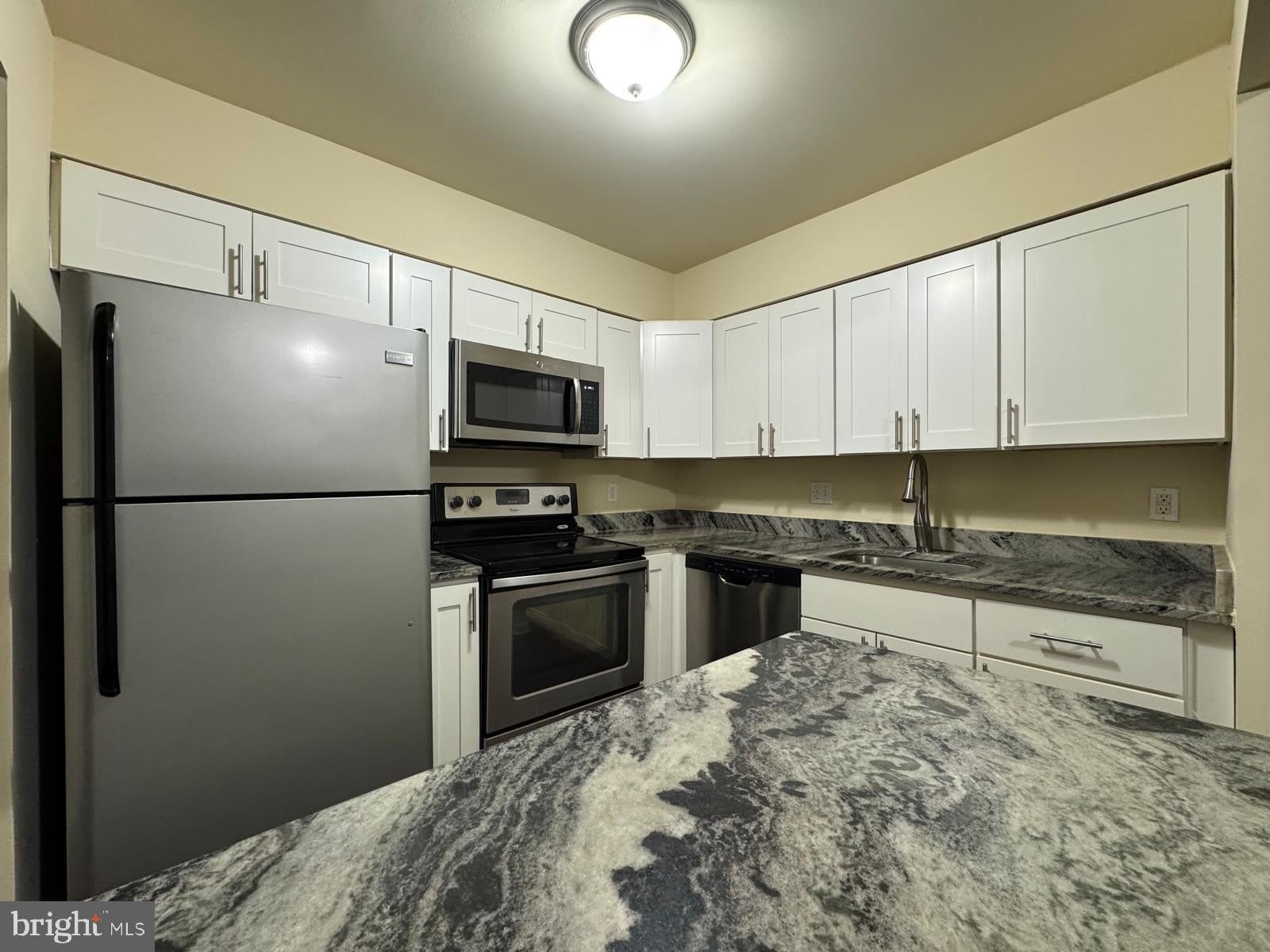 10127 PRINCE Place – photo 2