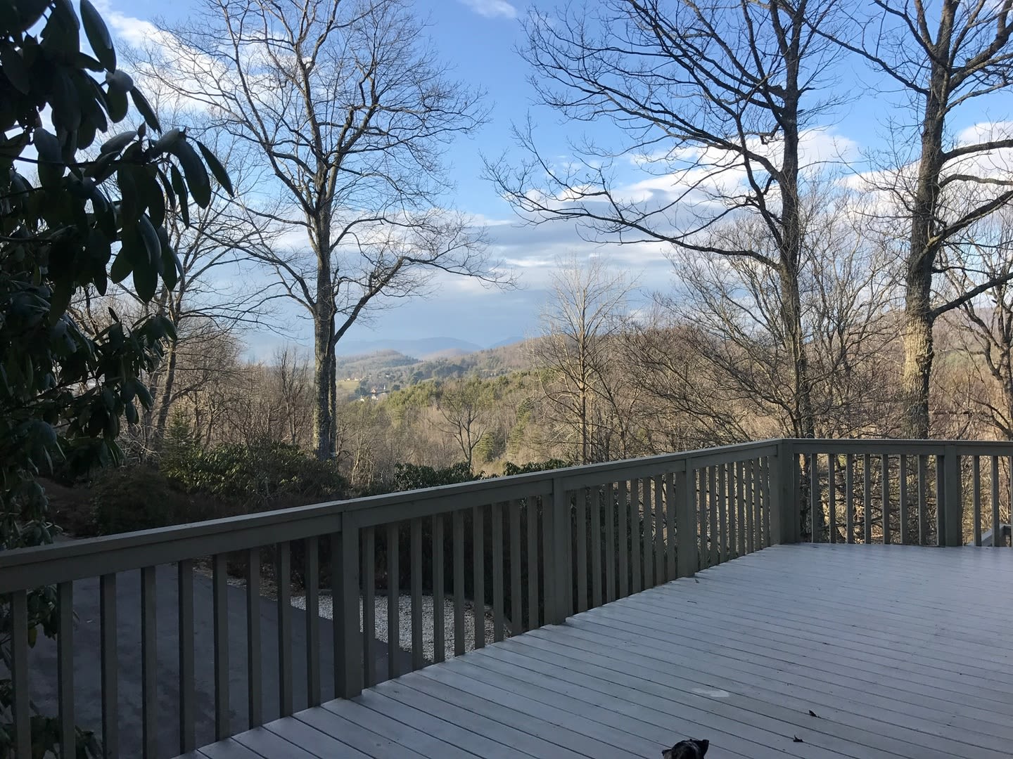 3/2 in Teaberry Hills With Long-Range Views From The Wrap Around Deck! – photo 2
