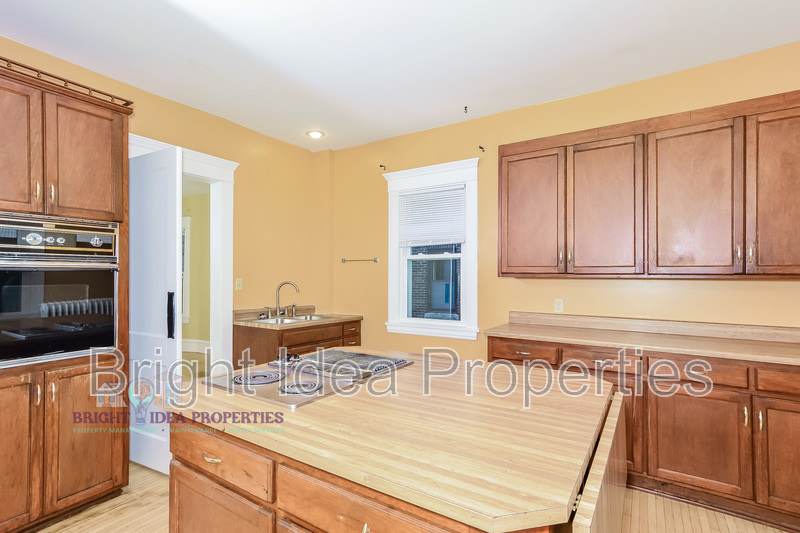 2104 Emerson Avenue South – photo 3