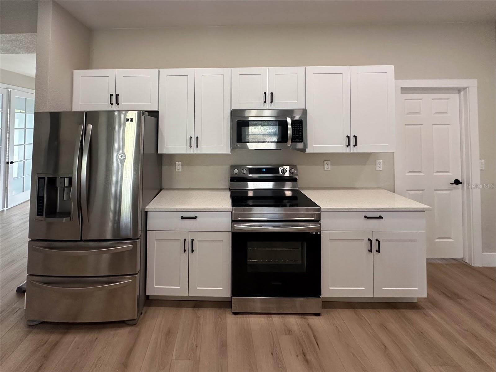 4730 LONDEL Avenue – photo 3