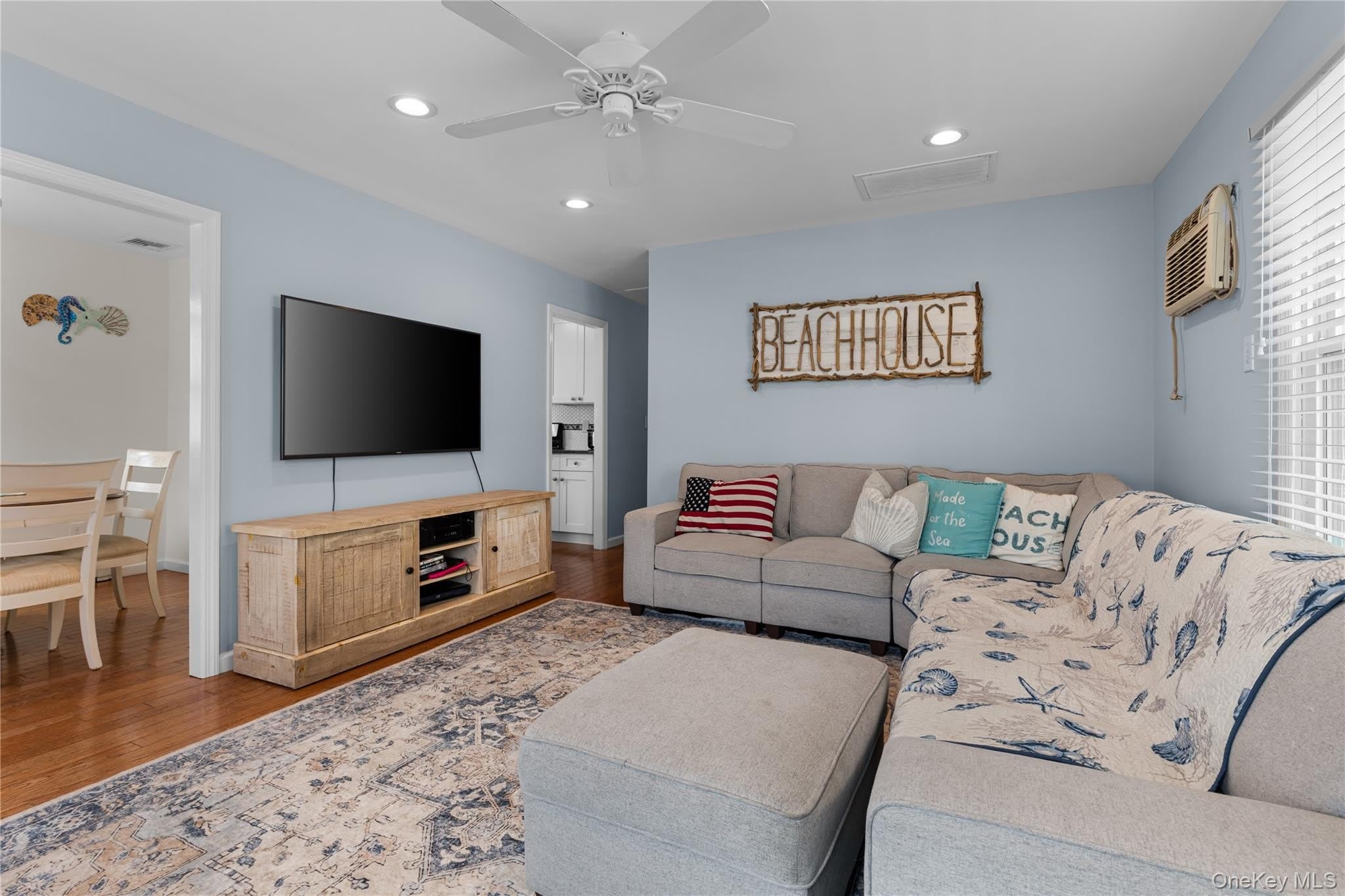 33 Minnesota Avenue – photo 2