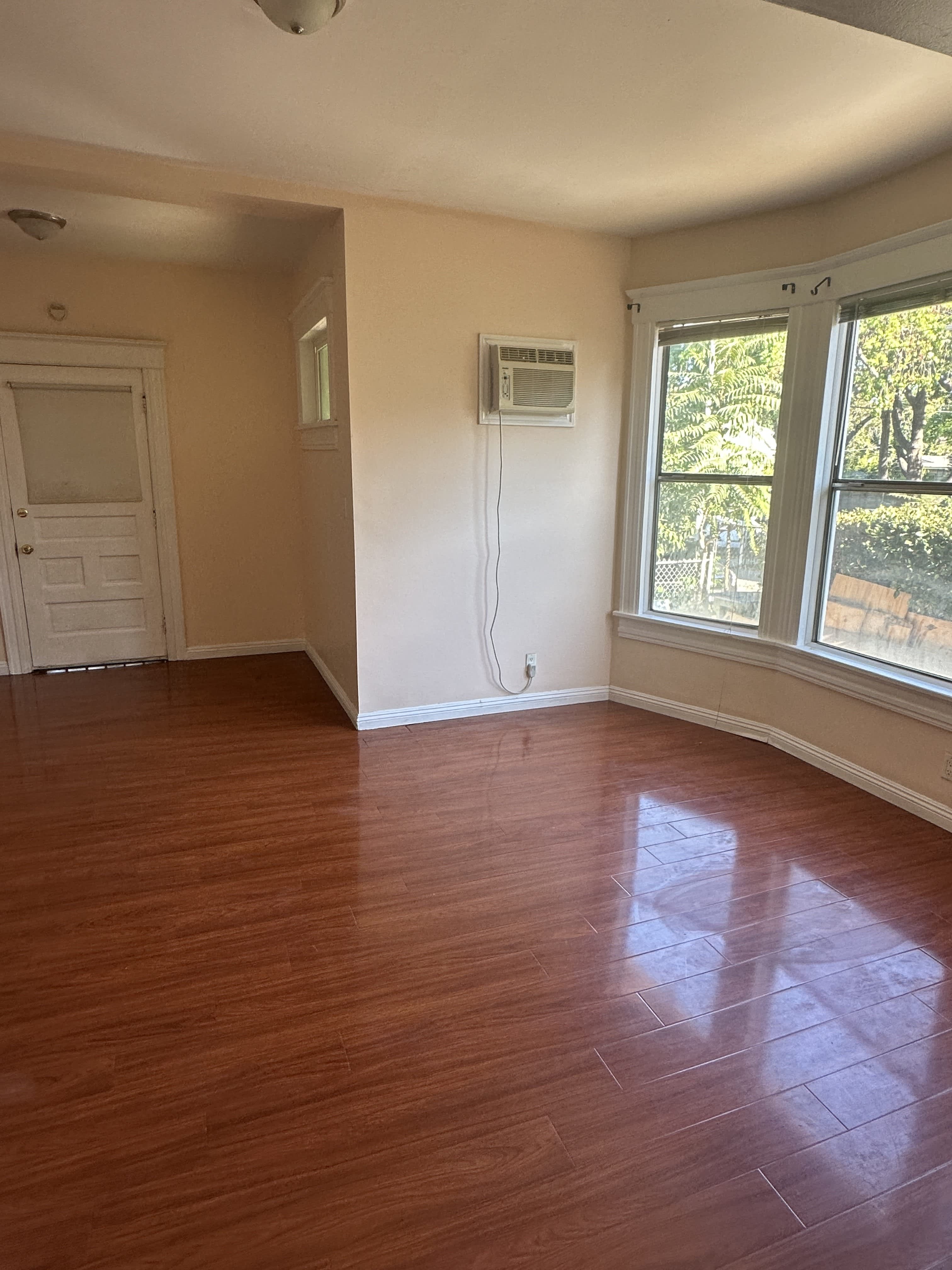 607 North Summit Avenue – photo 3