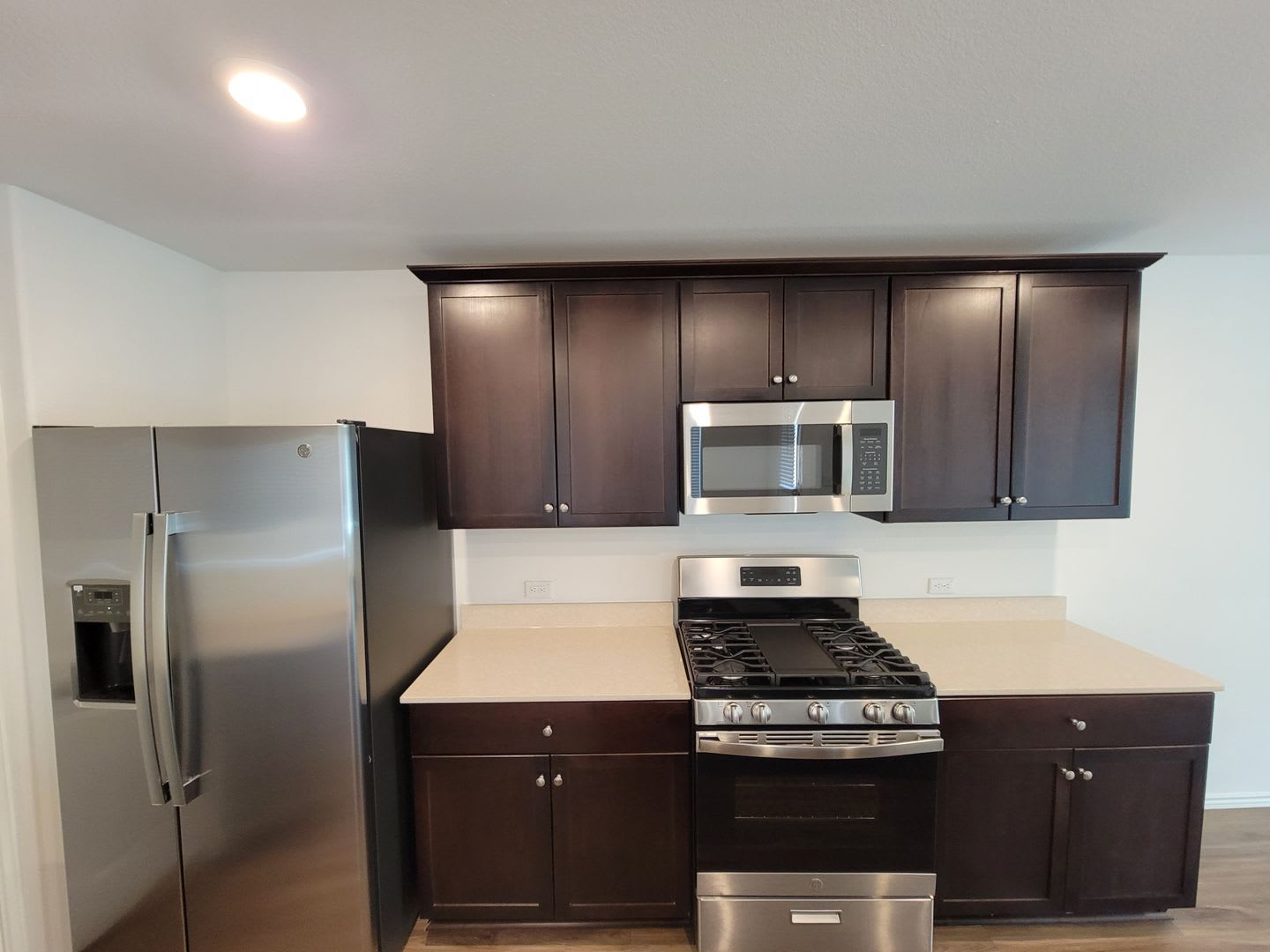 4 Year Old 3 Bed 2 5 Bath Townhome In Stony Ridge Near Tesla Circuit Of Americas Washer Dryer Included Stainless Appliances Quartz Countertops – photo 5