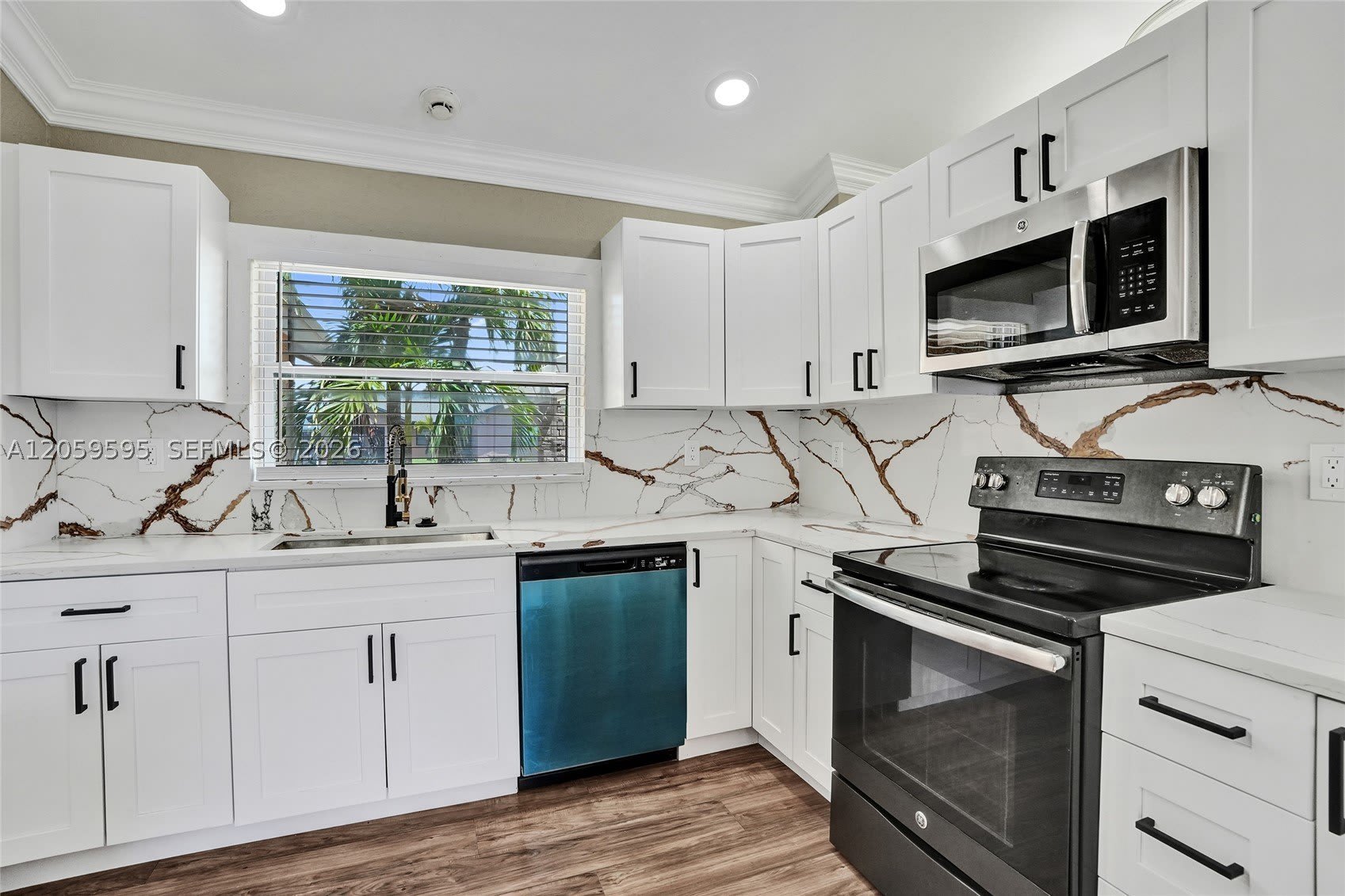 8204 SW 12th St – photo 4