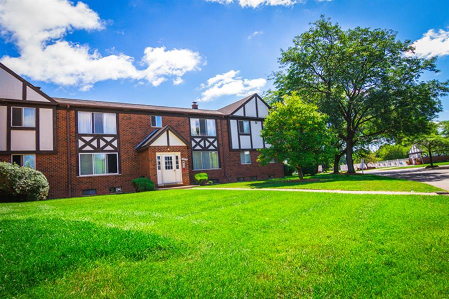 Maple Grove Apartments – photo 5
