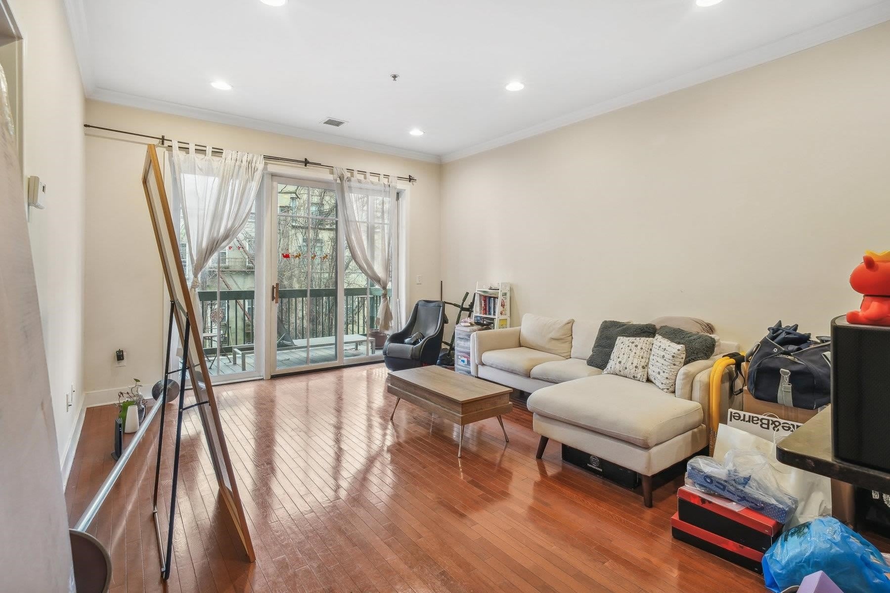 61 GRAND ST – photo 2