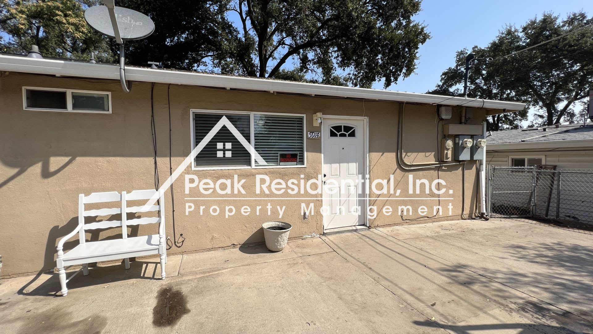 Carmichael 2bd/1ba Duplex near Manzanita & Auburn Blvd – photo 2