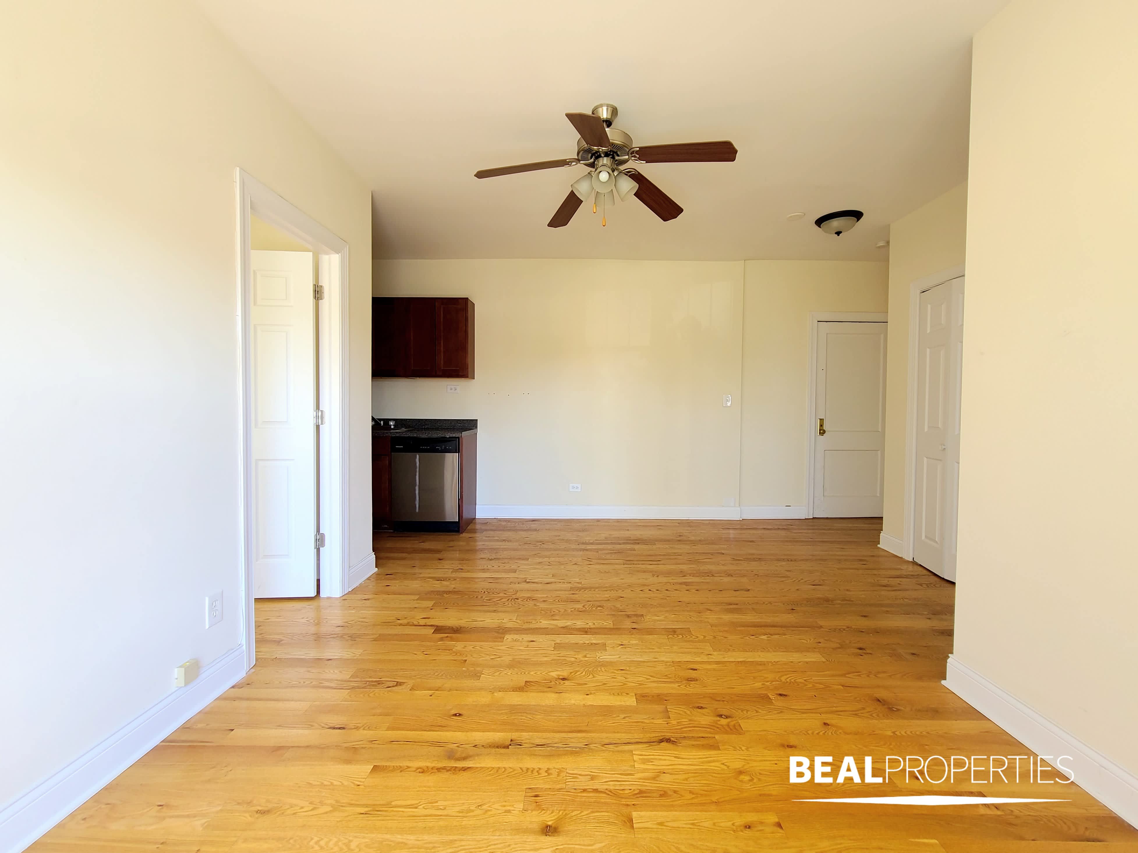 947 W Cornelia Ave – photo 4