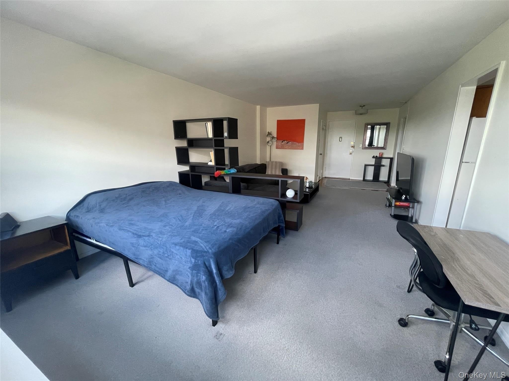370 Westchester Avenue – photo 4