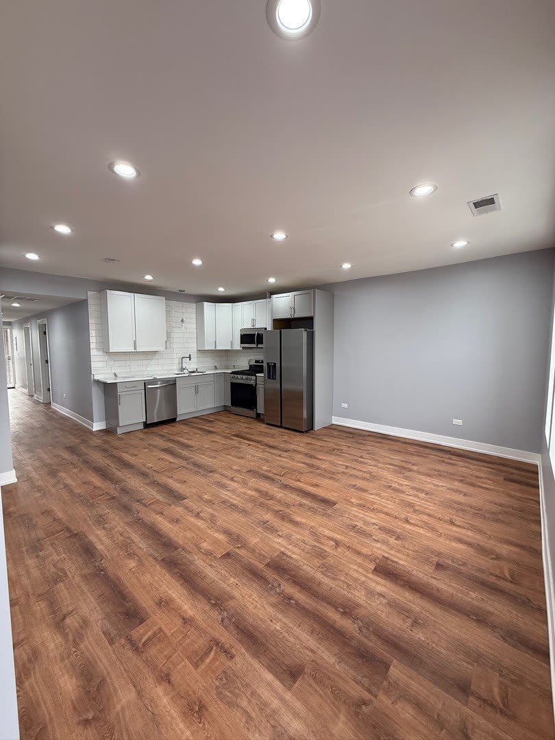 4907 W Walton Street – photo 2