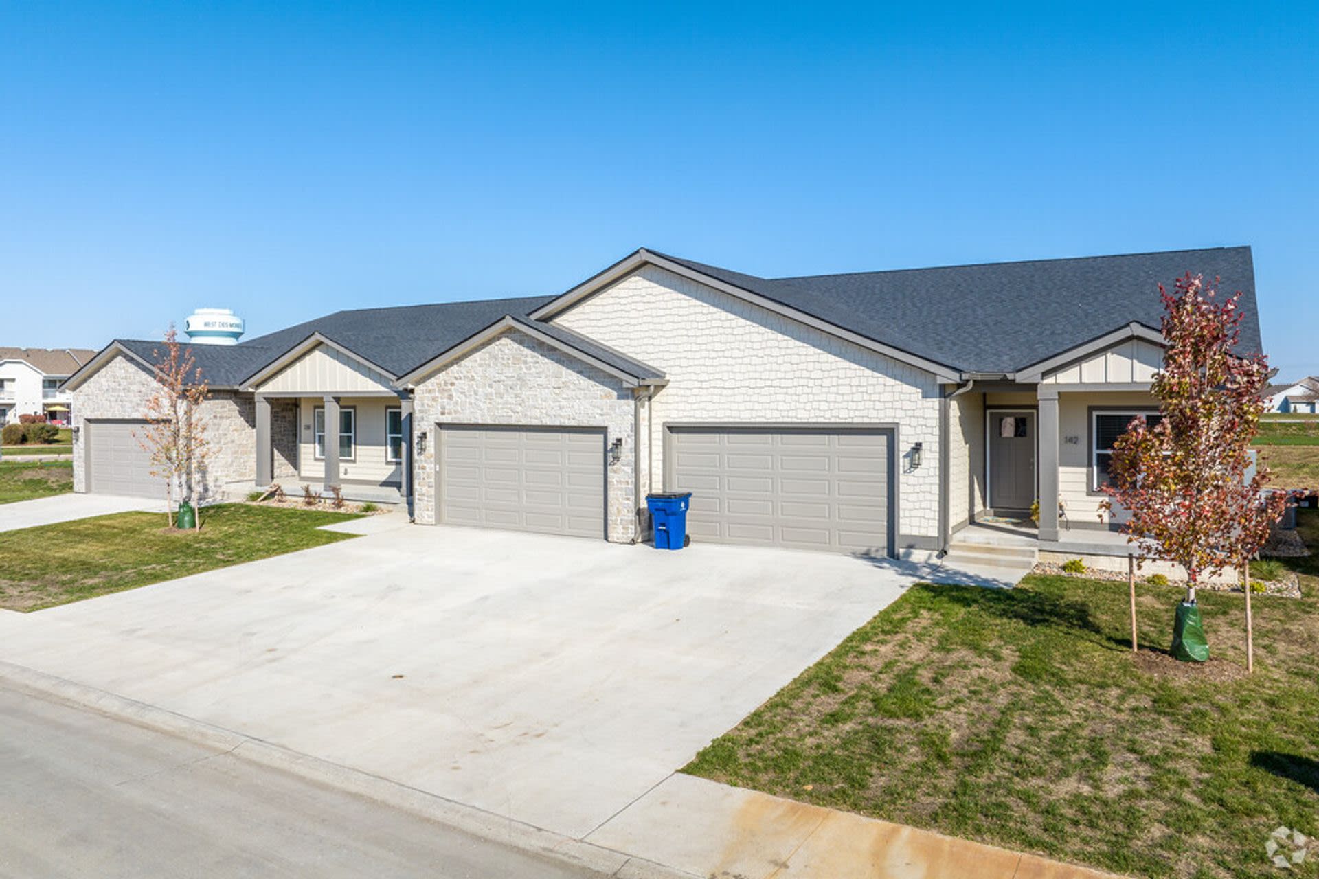 105 S. Marigold Ave. – photo 3